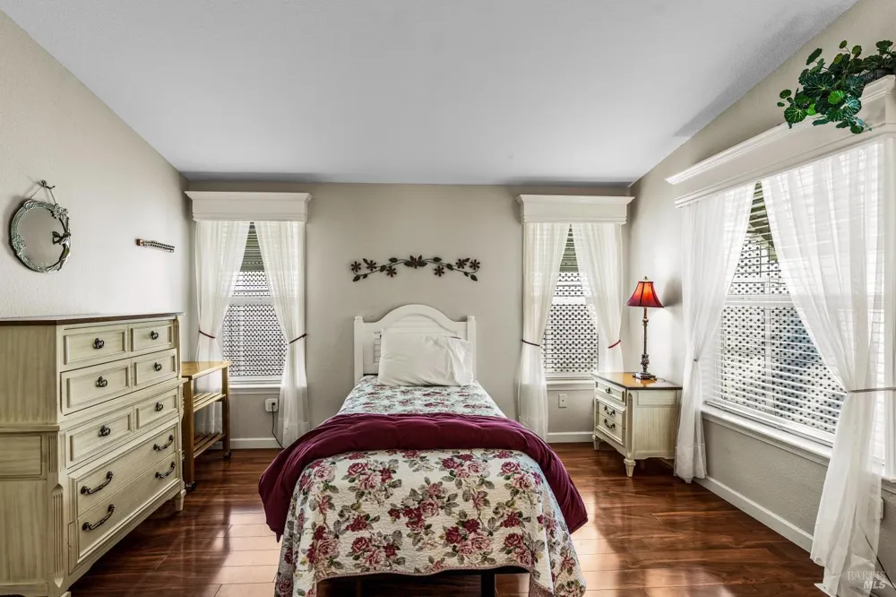415 Oak Drive Napa, CA 94558