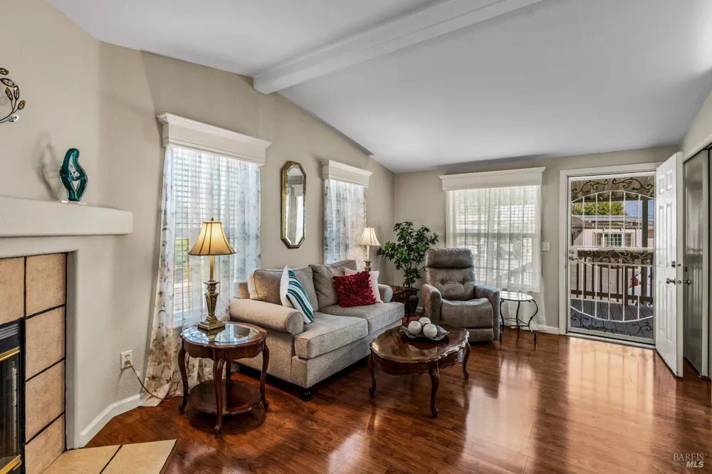 415 Oak Drive Napa, CA 94558