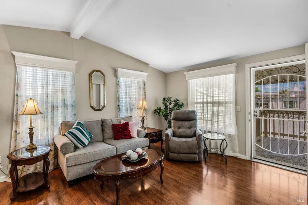 415 Oak Drive Napa, CA 94558