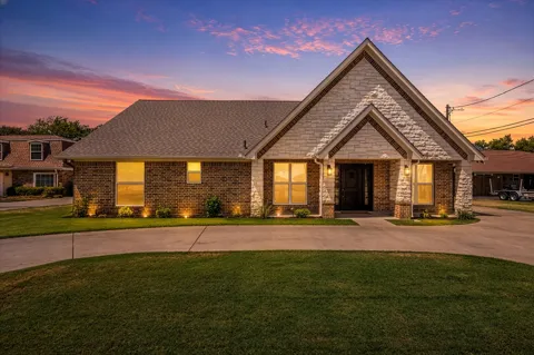 4100 Apache Trail Court
