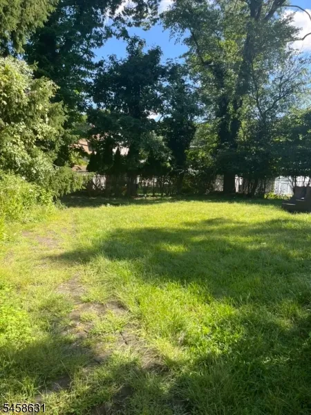 68 Westland Rd Cedar Grove, NJ 07009