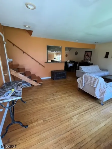 68 Westland Rd Cedar Grove, NJ 07009