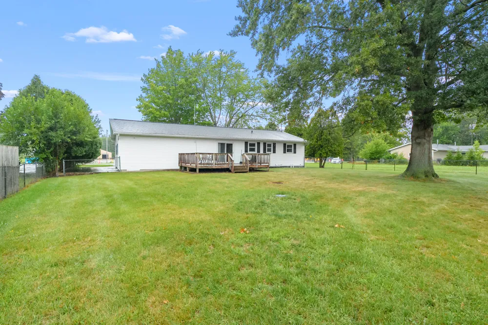 10541 S Sprinkle Road Vicksburg, MI 49097