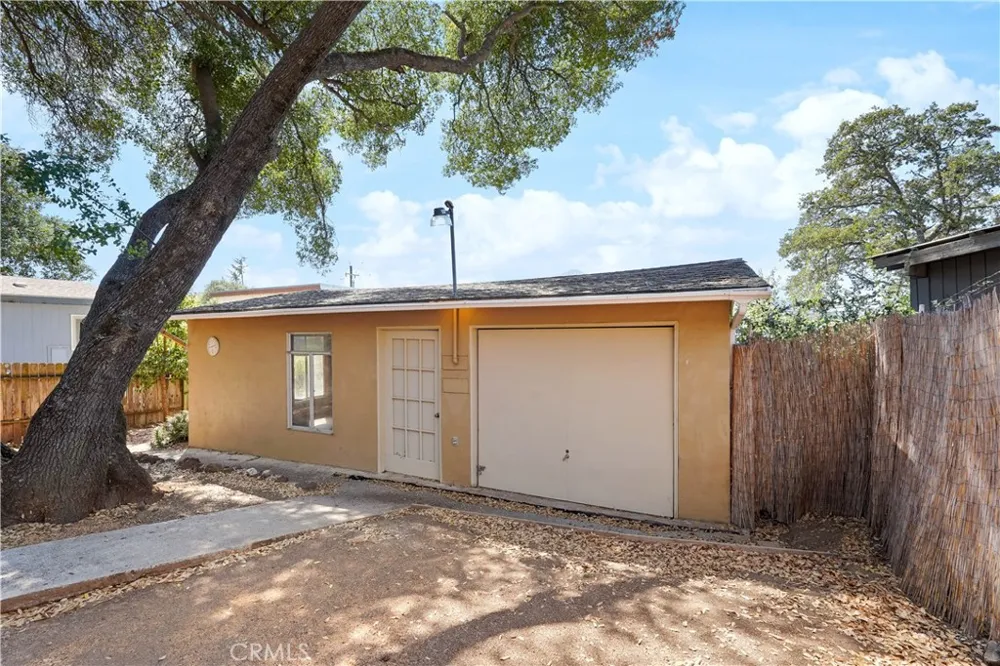 2705 Oakhurst Clearlake, CA 95422