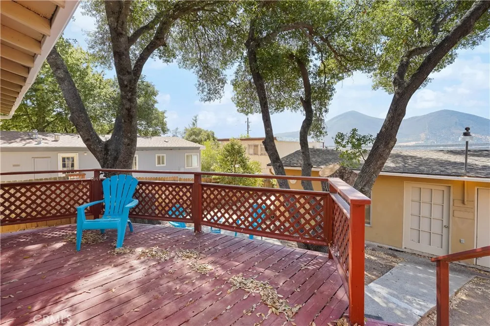 2705 Oakhurst Clearlake, CA 95422