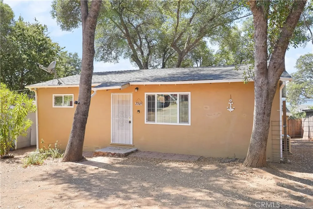 2705 Oakhurst Clearlake, CA 95422