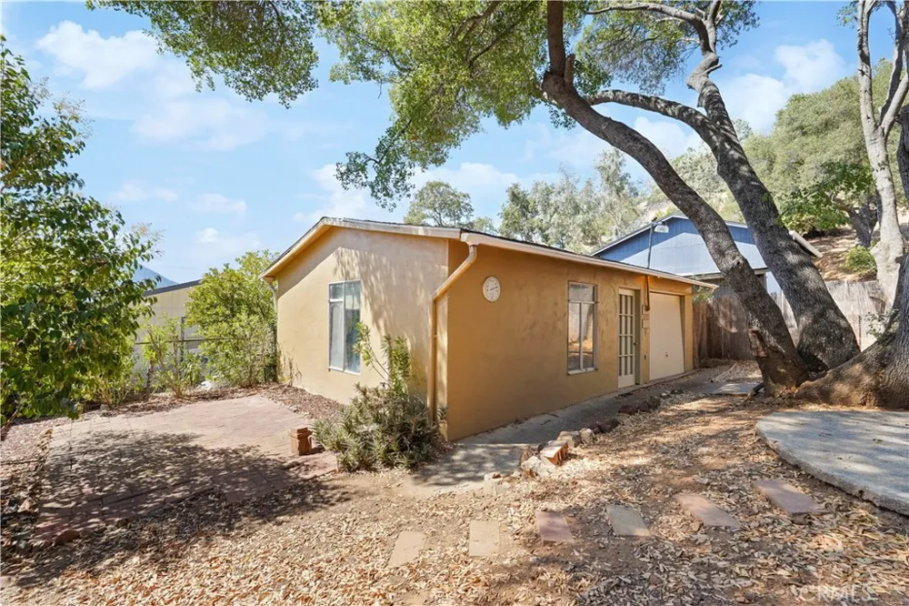 2705 Oakhurst Clearlake, CA 95422