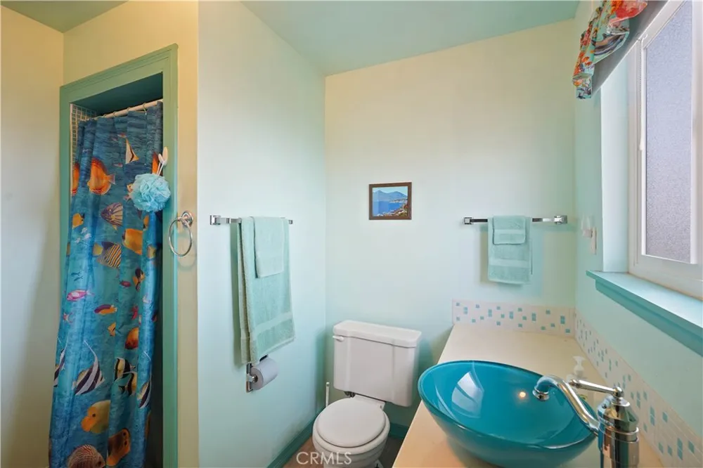 2705 Oakhurst Clearlake, CA 95422