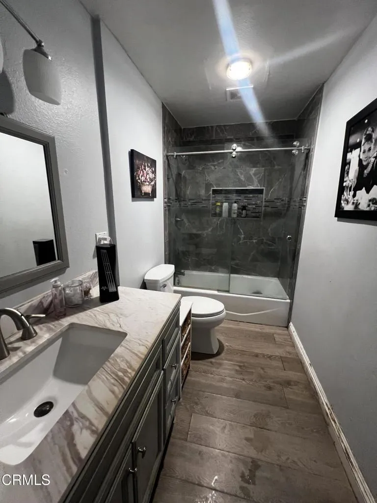 1237 Miramar Walk Oxnard, CA 93035
