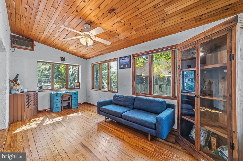 32 RANCOCAS BOULEVARD Mount Laurel, NJ 08054