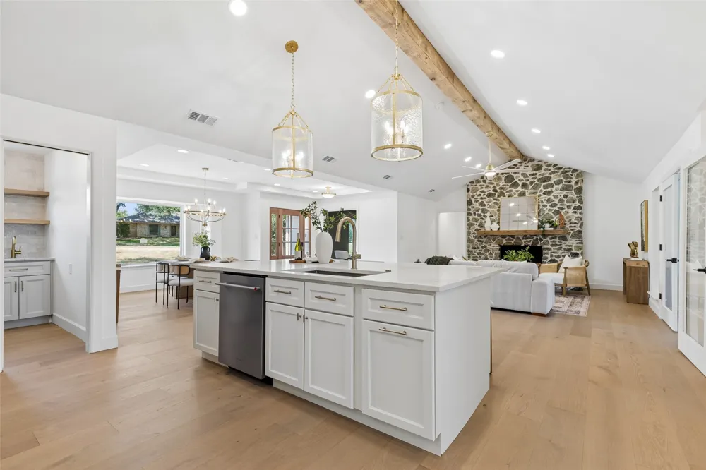 131 Oak Grove Circle Double Oak, TX 75077