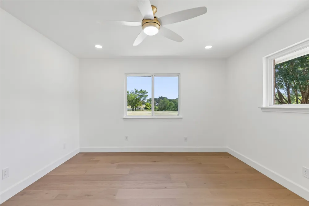131 Oak Grove Circle Double Oak, TX 75077