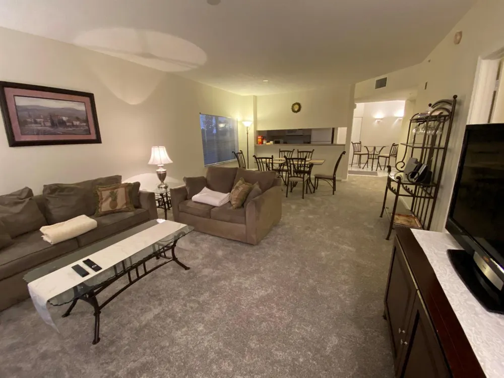 200 UNO LAGO DRIVE #405 Juno Beach, FL 33408