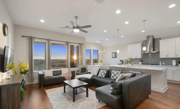 344 Pisa Lane Georgetown, TX 78628