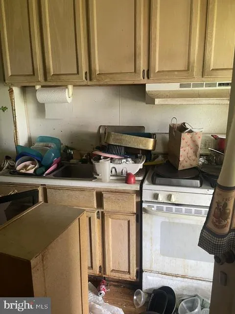308 E RAMBO STREET Bridgeport, PA 19405