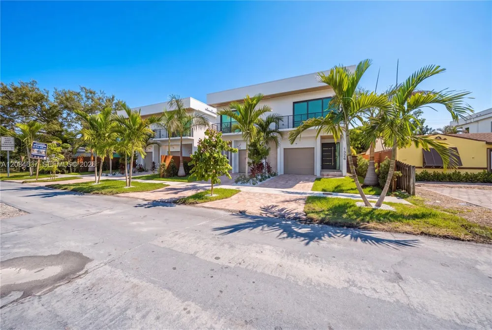 1328 NE 16th Ter Fort Lauderdale, FL 33304
