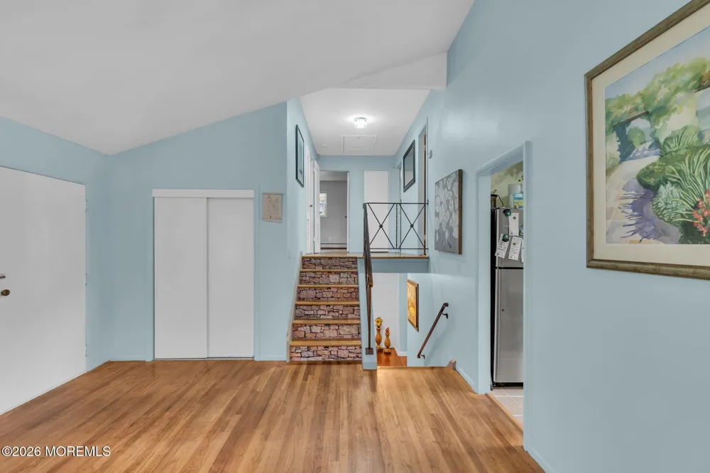 20 Fairfield Drive Tinton Falls, NJ 07724