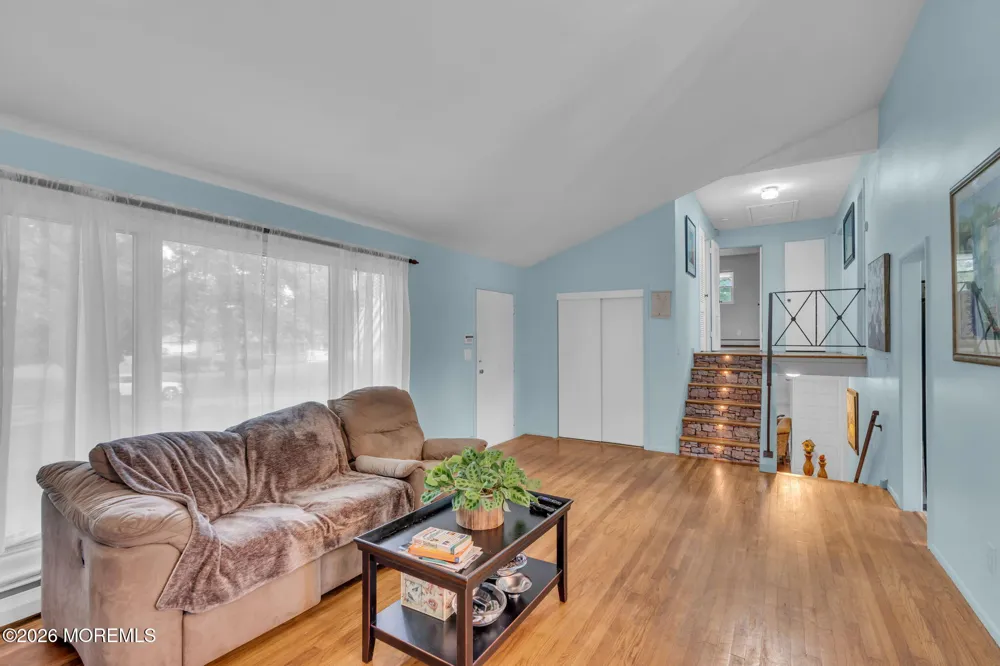 20 Fairfield Drive Tinton Falls, NJ 07724