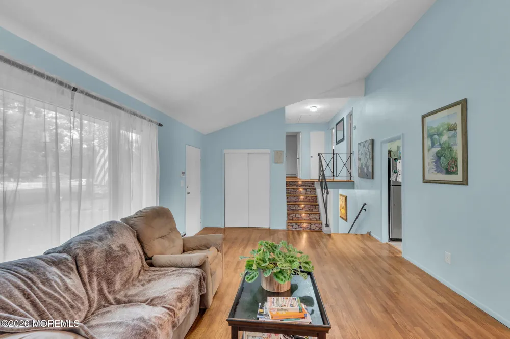 20 Fairfield Drive Tinton Falls, NJ 07724