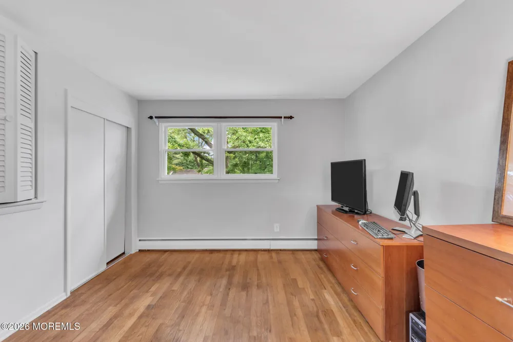 20 Fairfield Drive Tinton Falls, NJ 07724