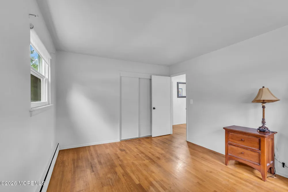 20 Fairfield Drive Tinton Falls, NJ 07724
