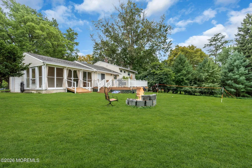 20 Fairfield Drive Tinton Falls, NJ 07724