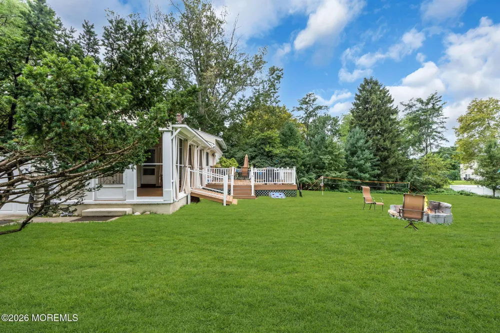 20 Fairfield Drive Tinton Falls, NJ 07724