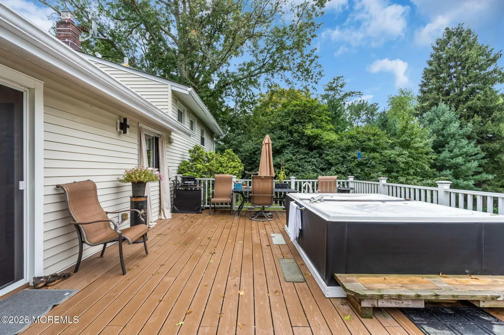 20 Fairfield Drive Tinton Falls, NJ 07724