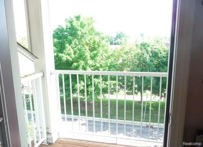 1091 Beaver Run Run Troy City, MI 48083