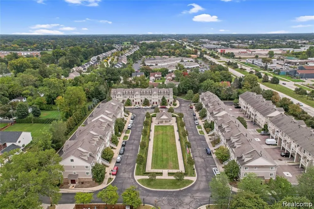 1091 Beaver Run Run Troy City, MI 48083
