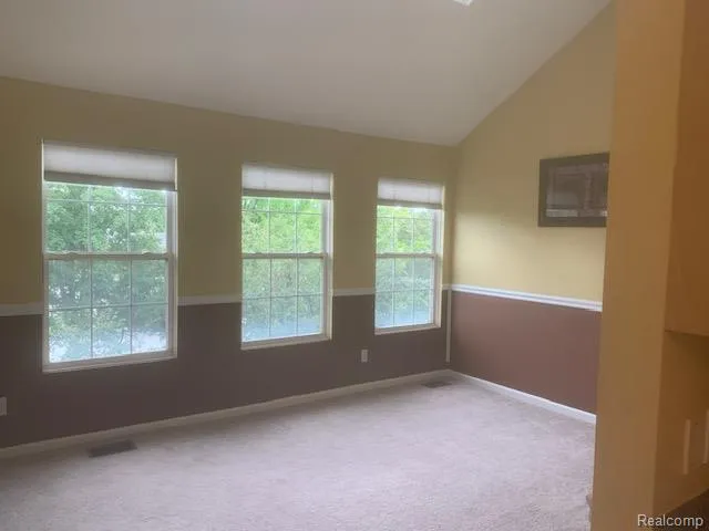 1091 Beaver Run Run Troy City, MI 48083