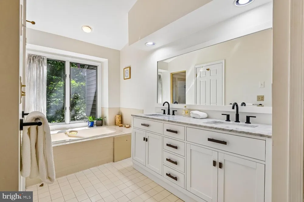 138 CRANES CROOK LANE Annapolis, MD 21401