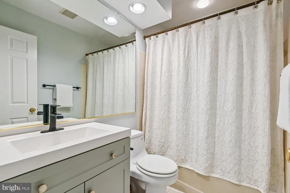 138 CRANES CROOK LANE Annapolis, MD 21401