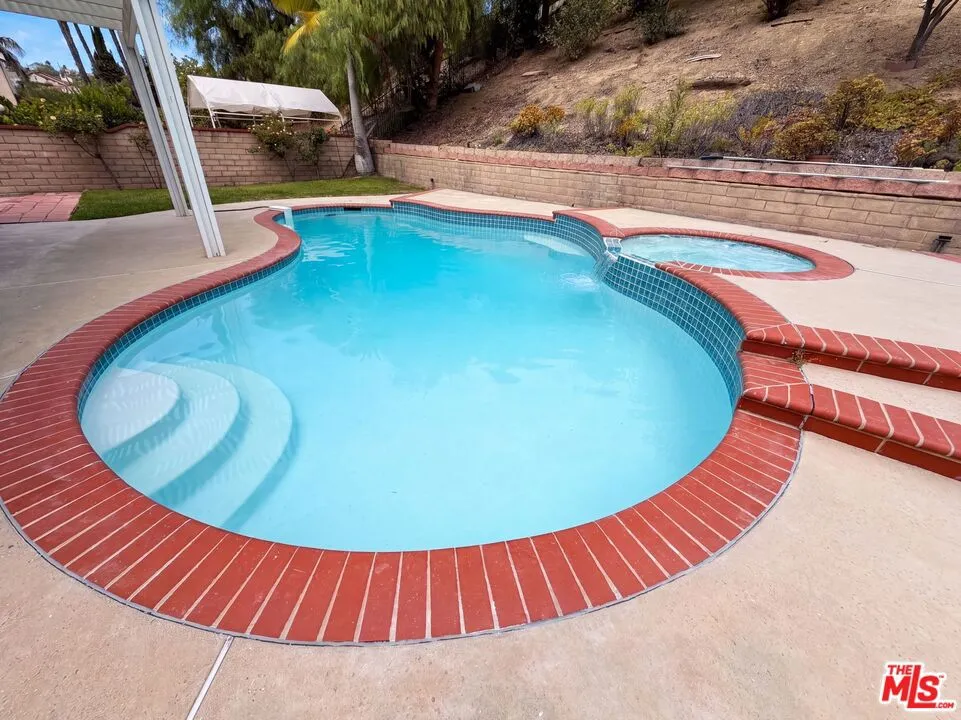 24435 Nan Court Diamond Bar, CA 91765