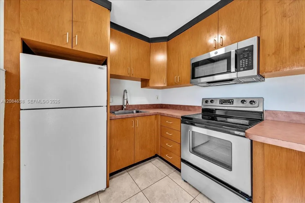 707 S 19th Ave #9 Hollywood, FL 33020