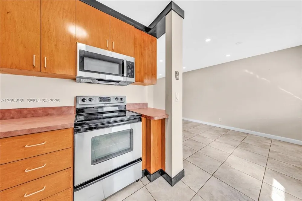 707 S 19th Ave #9 Hollywood, FL 33020