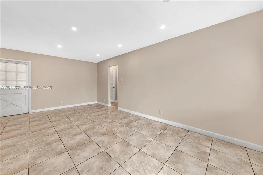 707 S 19th Ave #9 Hollywood, FL 33020