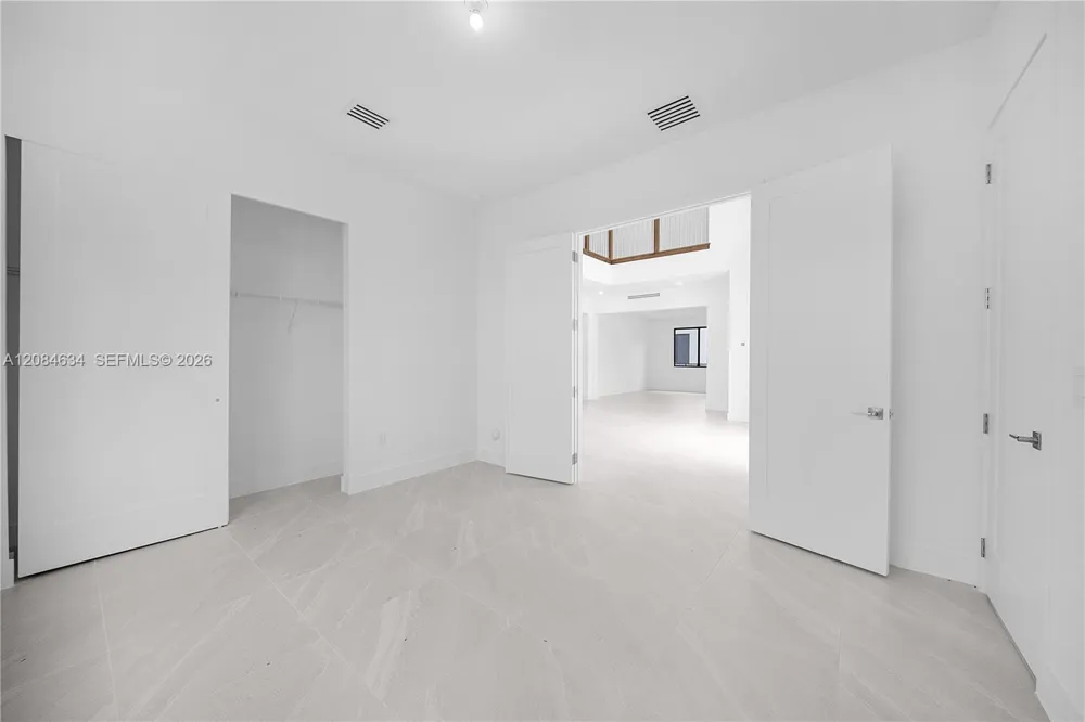 19581 NE 14th Ave Miami, FL 33179