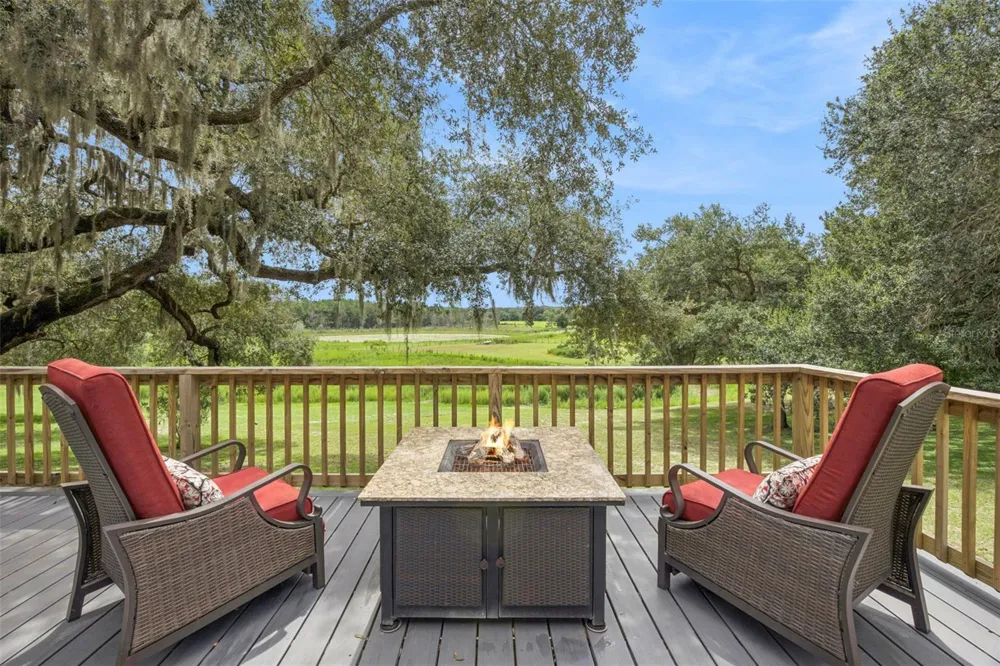 1476 SPRING LAKE ROAD Fruitland Park, FL 34731
