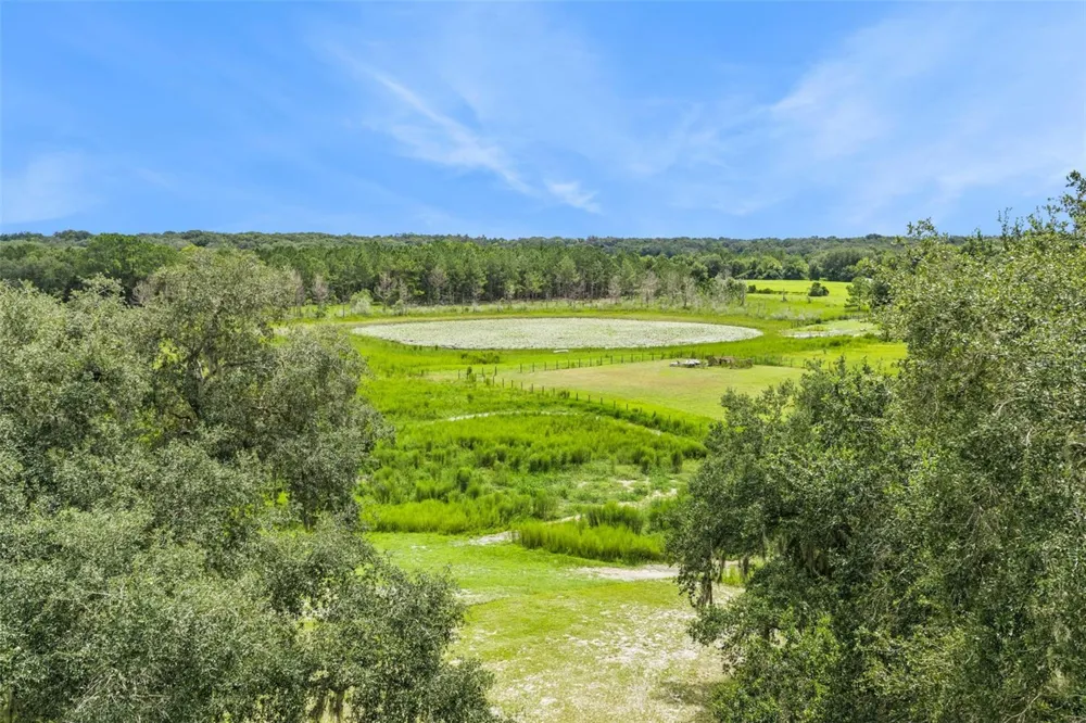 1476 SPRING LAKE ROAD Fruitland Park, FL 34731