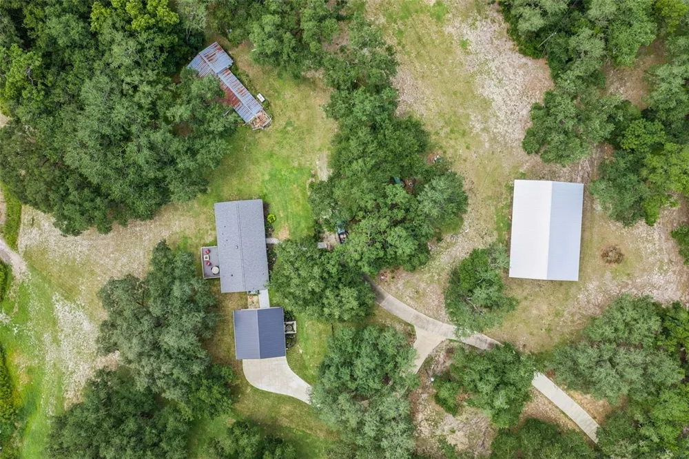 1476 SPRING LAKE ROAD Fruitland Park, FL 34731