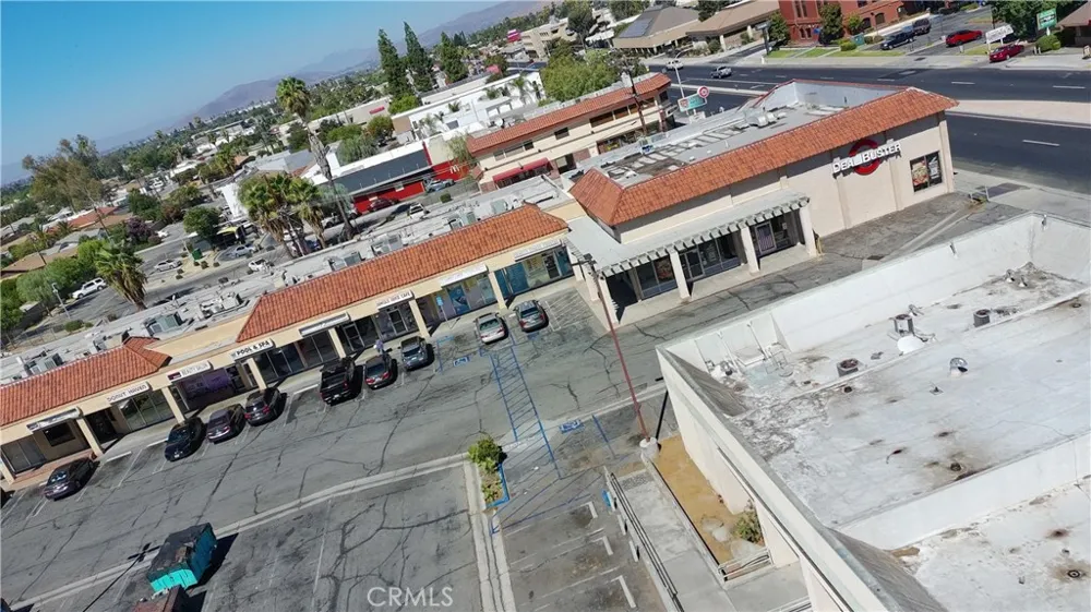 1927 E florida Hemet, CA 92544