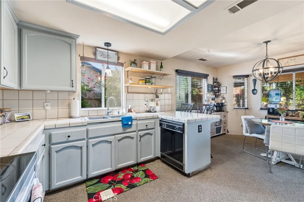 2670 Bliss Clovis, CA 93611