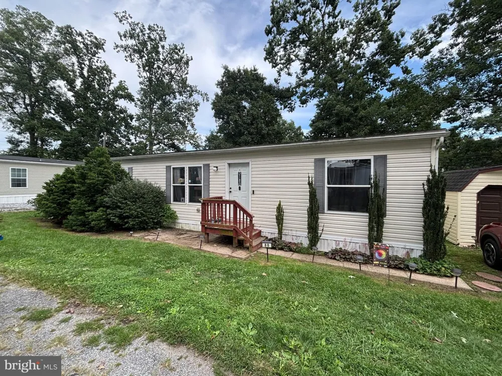 88 MOBILE DRIVE Thomasville, PA 17364