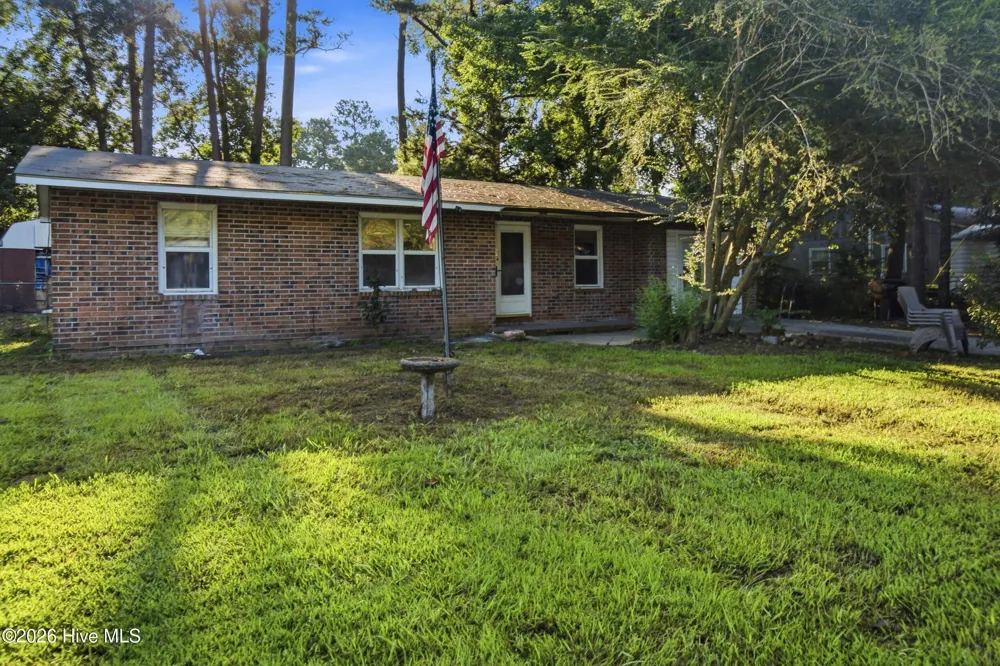 528 Oci Drive Jacksonville, NC 28540