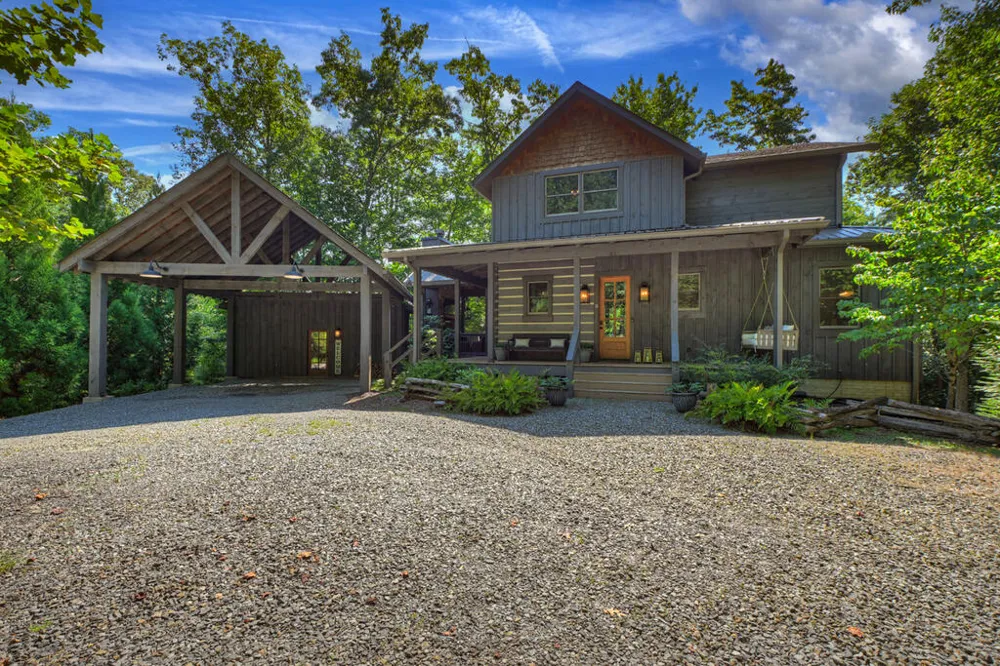 199 Hiawatha Trail N Blue Ridge, GA 30513