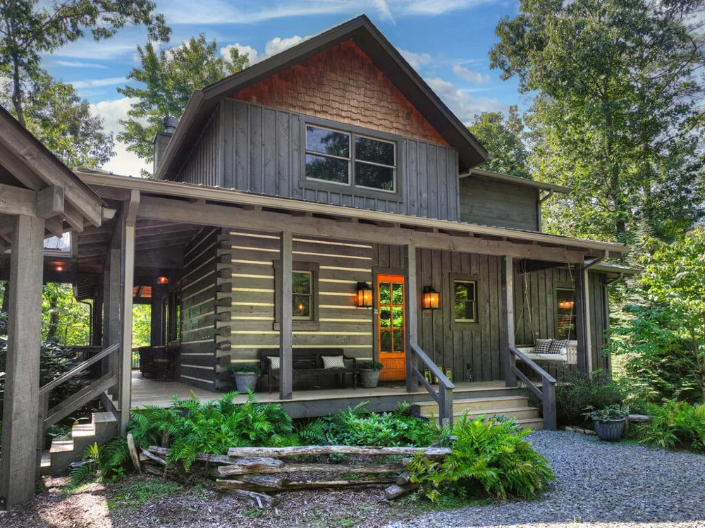 199 Hiawatha Trail N Blue Ridge, GA 30513