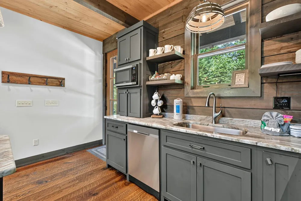 199 Hiawatha Trail N Blue Ridge, GA 30513