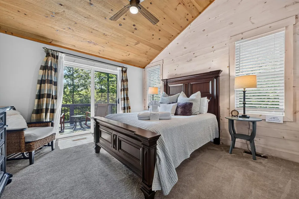 199 Hiawatha Trail N Blue Ridge, GA 30513