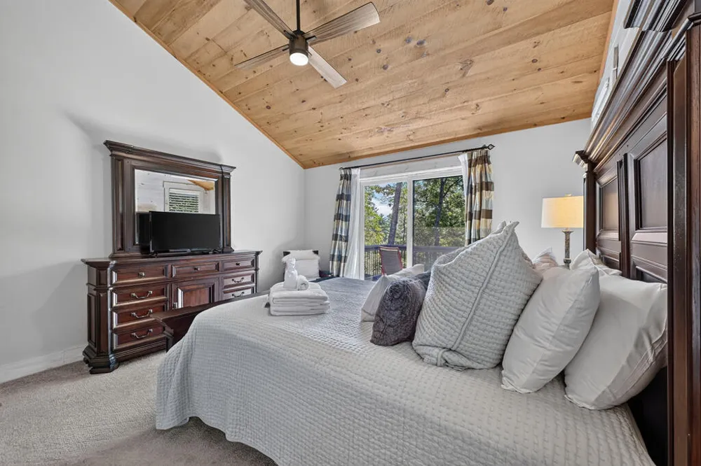 199 Hiawatha Trail N Blue Ridge, GA 30513
